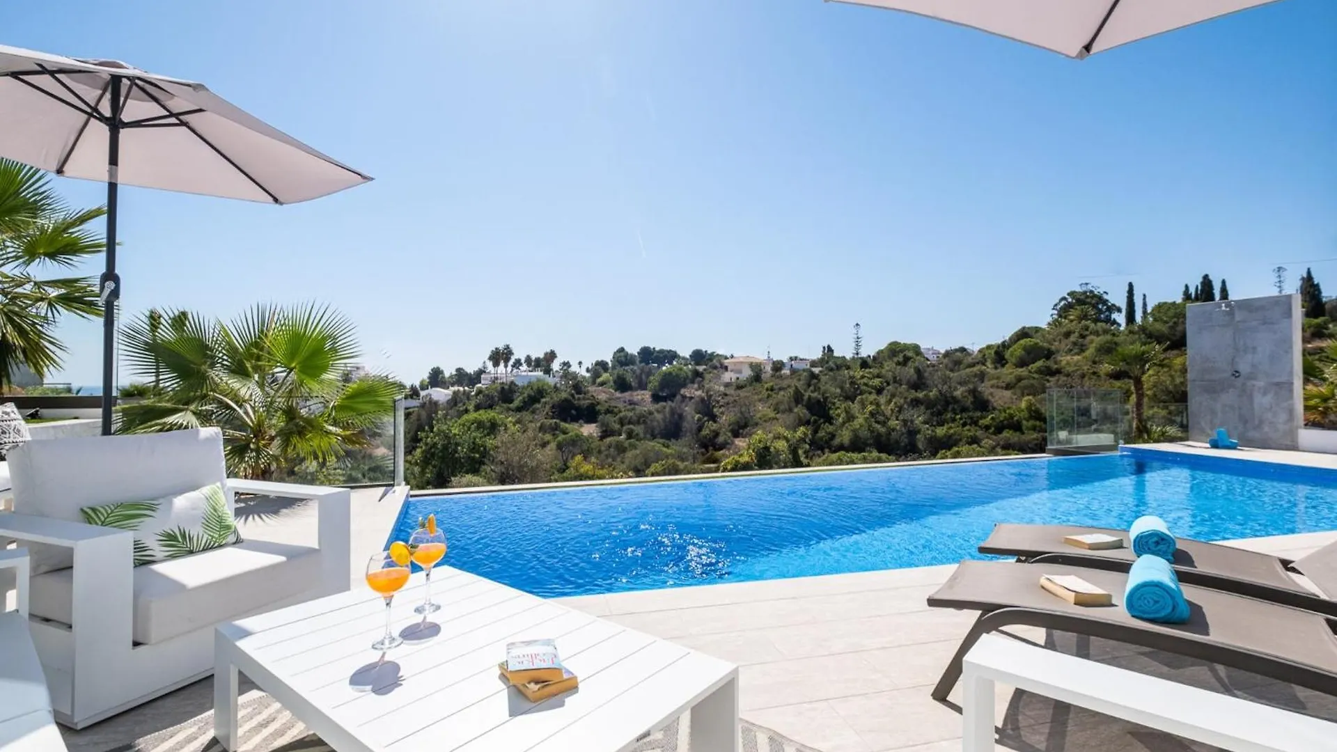 Villa Fenced Property Armacao de Pera