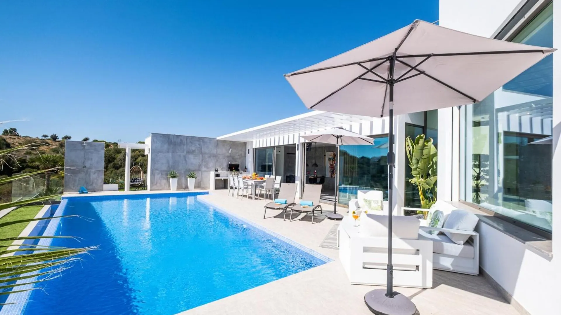 Villa Fenced Property Armacao de Pera 0*,