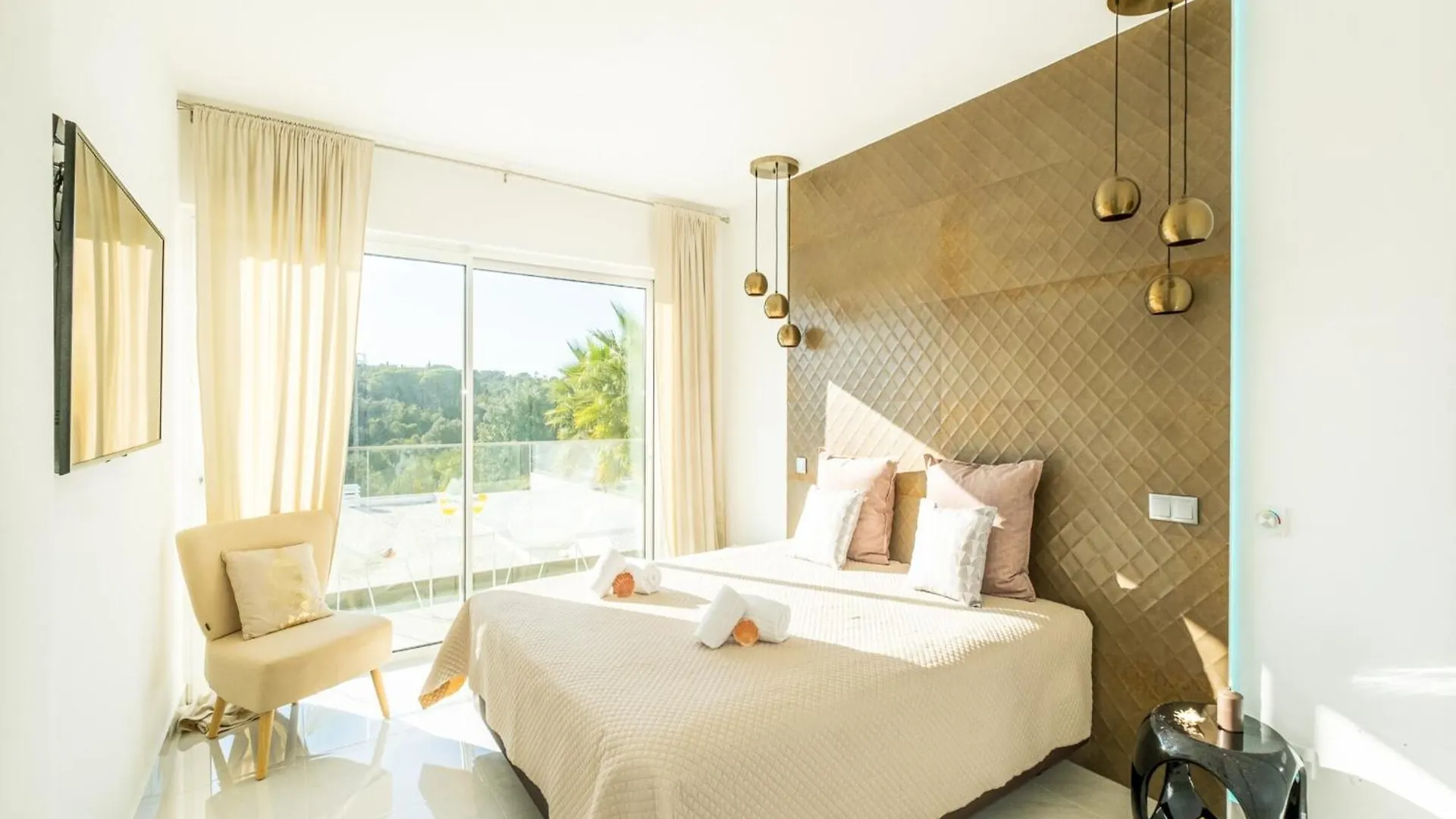 Villa Fenced Property Armacao de Pera 0*,